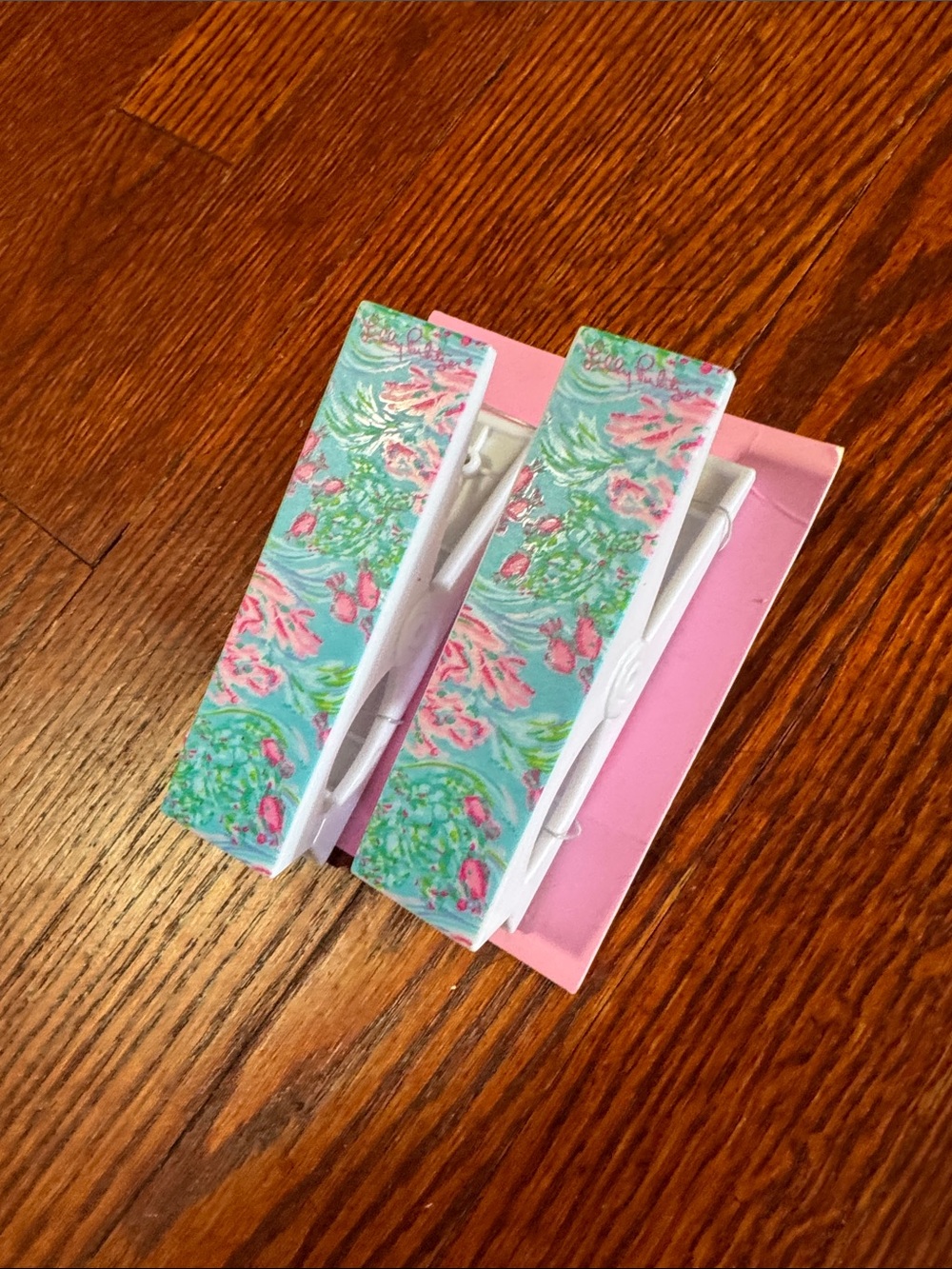 Beach towel table cloth clip holders